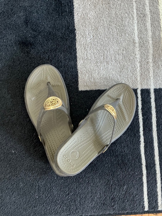 CROCS Shoes - Crocs Women’s Flip Flops Sandals Gray with Gold Medallion Accent – Size W8